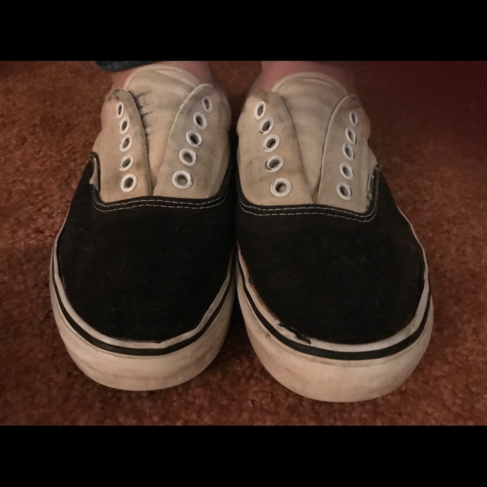 Vans - Picture 2 of 4